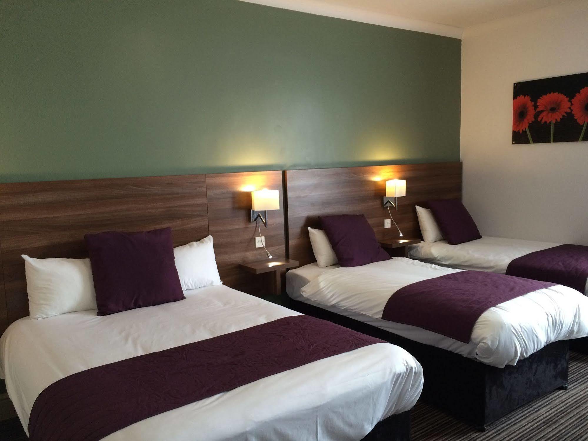 Yorkshire Gateway Hotel South Milford Esterno foto