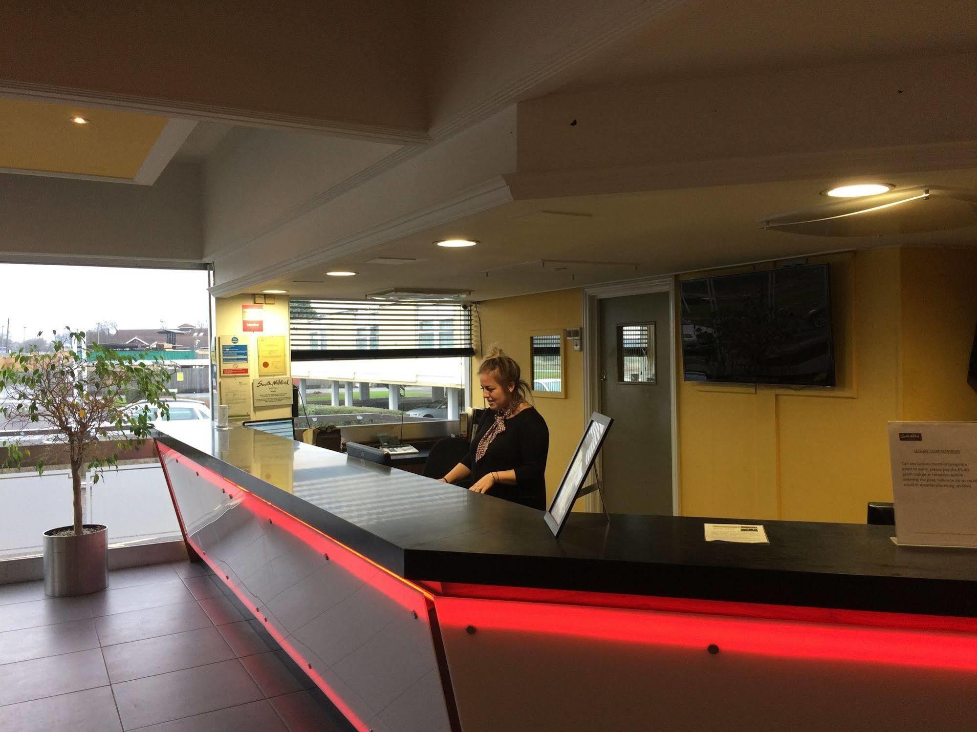 Yorkshire Gateway Hotel South Milford Esterno foto