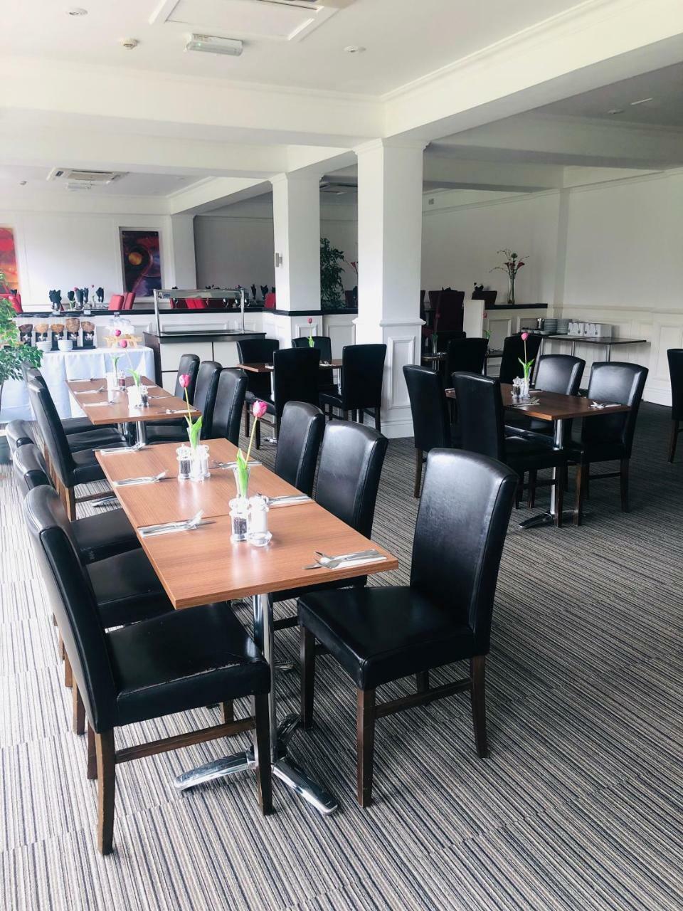 Yorkshire Gateway Hotel South Milford Esterno foto