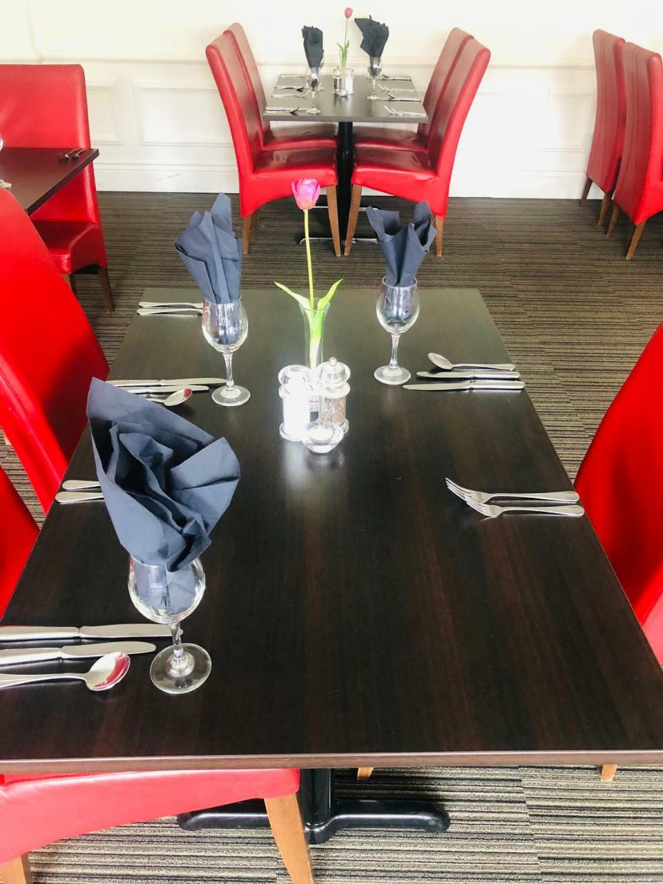 Yorkshire Gateway Hotel South Milford Esterno foto